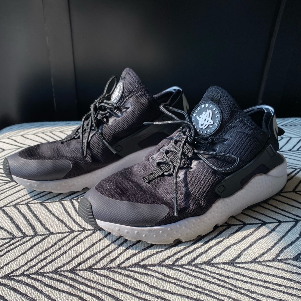 **SOLD** nike air hurraches